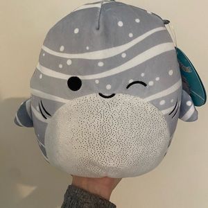 8” Sachie squishmallow!